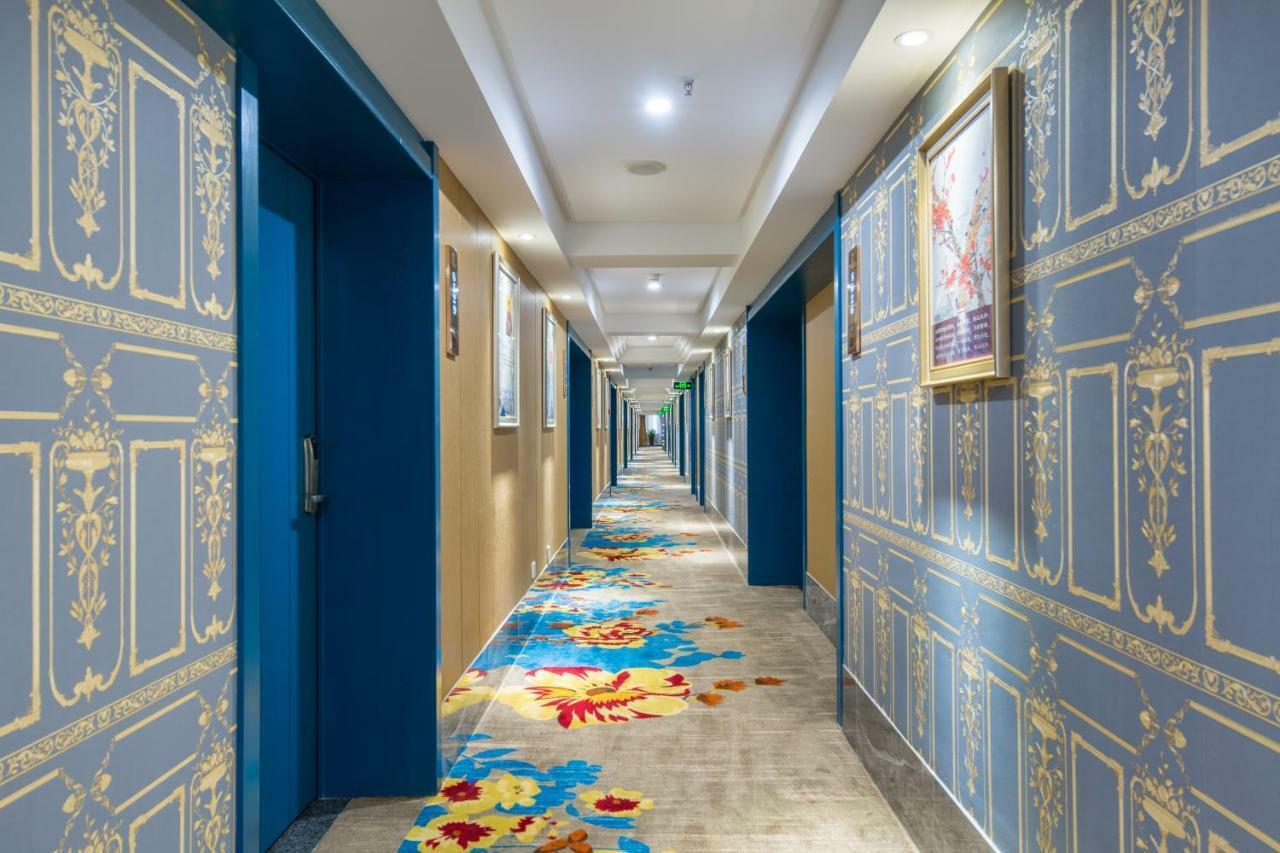 Yiwu Best Hotel Екстериор снимка